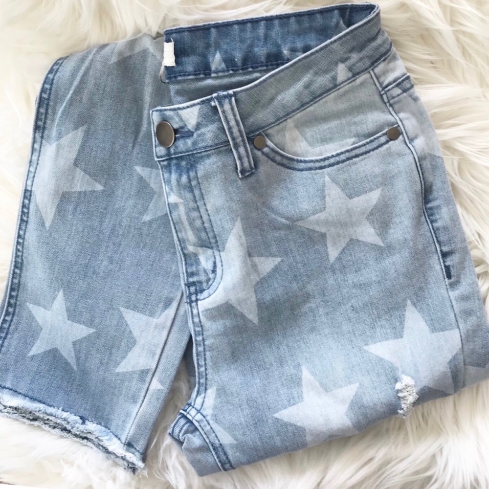 ☀️LAST3️⃣//DENIM DISTRESSED STAR PRINTED JEANS - Picture 7 of 8